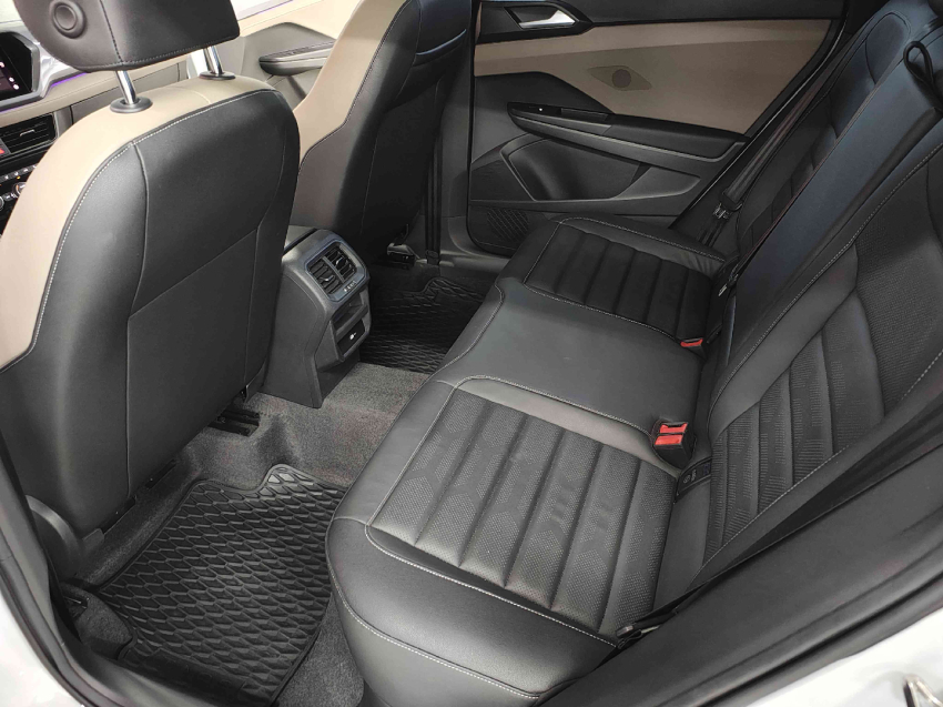 volkswagen taos 1.4 250 tsi total flex highline automatico 4p 20227