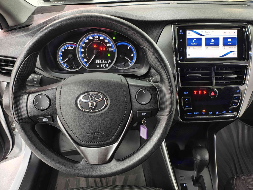 toyota yaris 1.5 16v flex sedan xl multidrive 4p automatico 202410