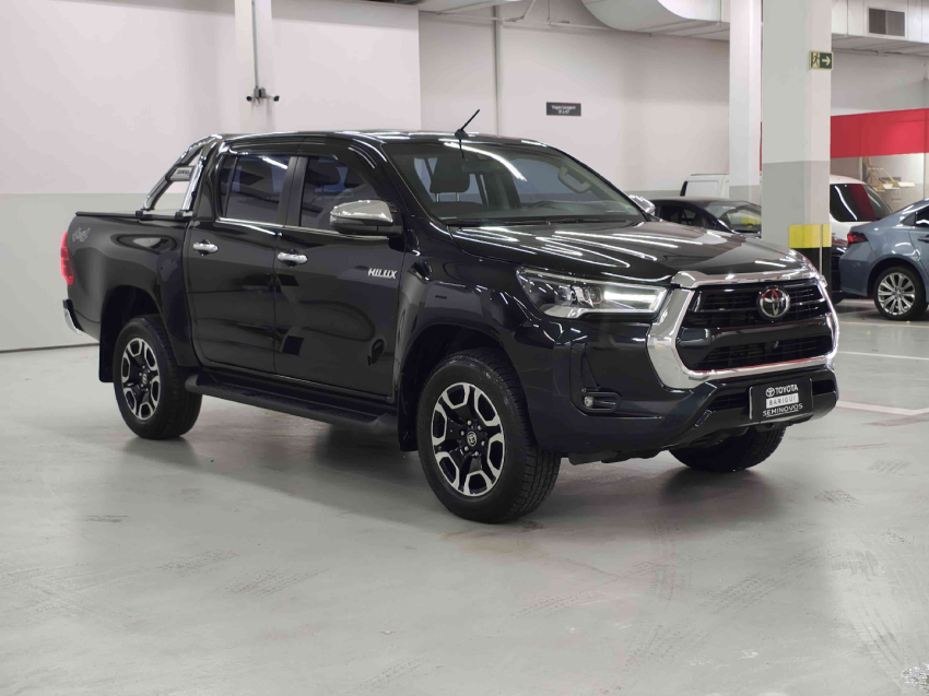 toyota hilux 2.8 d-4d turbo diesel cd srx 4x4 automatico 4p 2023