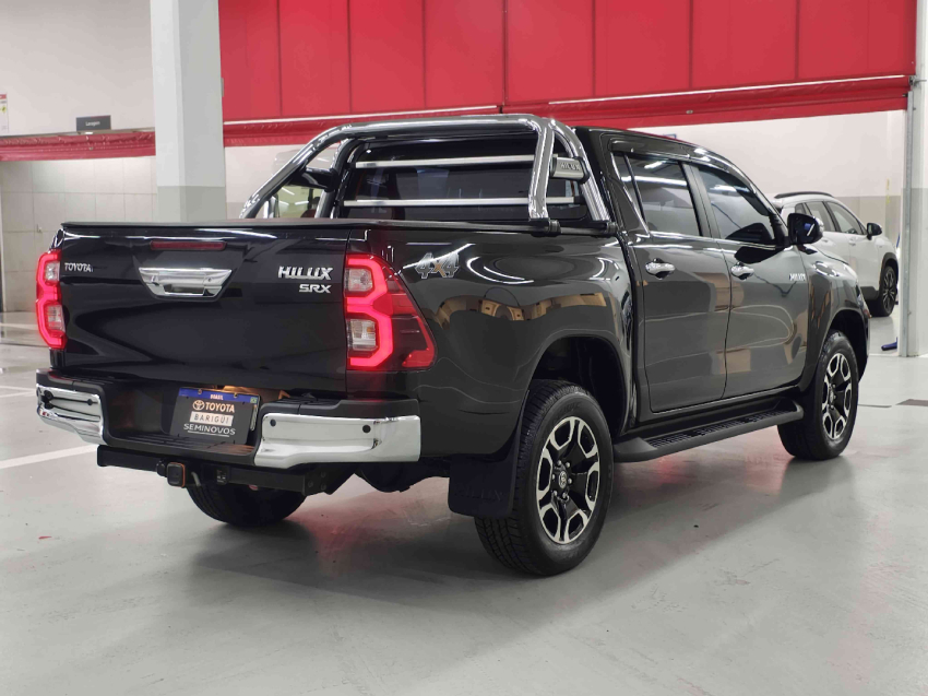 toyota hilux 2.8 d-4d turbo diesel cd srx 4x4 automatico 4p 20235