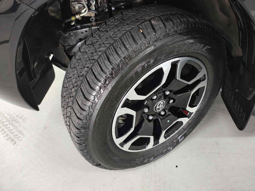 toyota hilux 2.8 d-4d turbo diesel cd srx 4x4 automatico 4p 202312