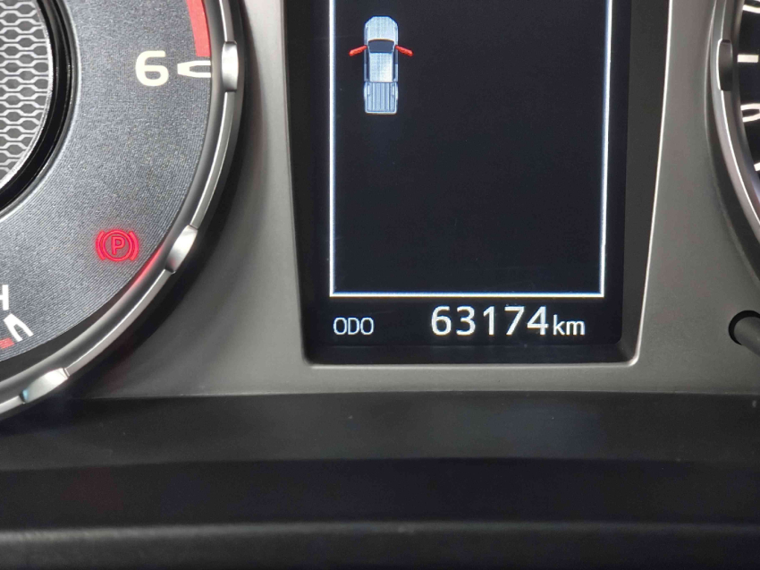 toyota hilux 2.8 d-4d turbo diesel cd srx 4x4 automatico 4p 20236