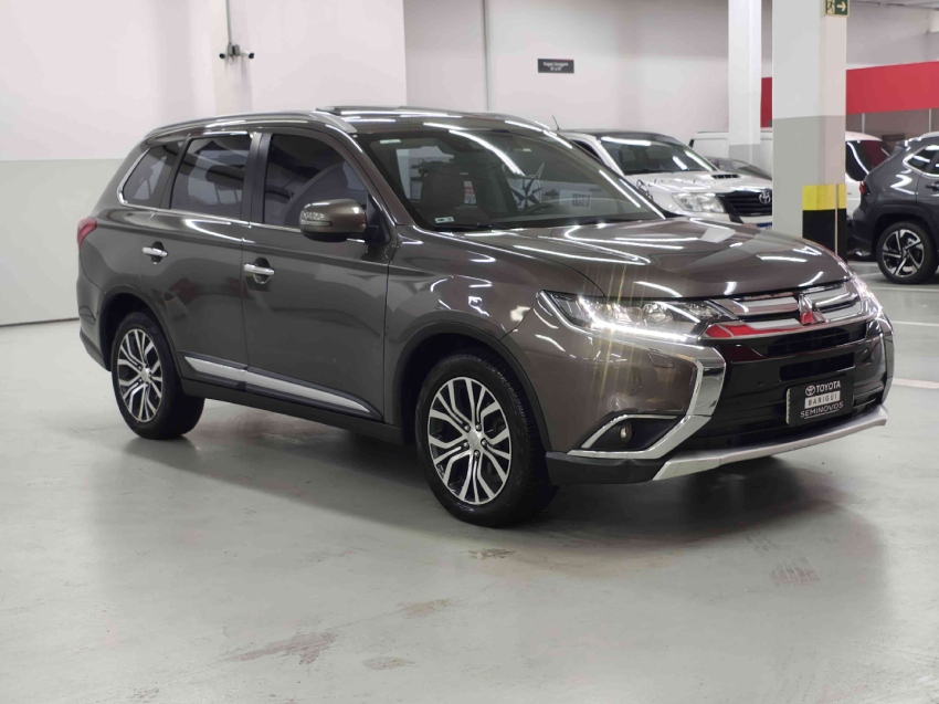 mitsubishi outlander 2.2 4x4 16v diesel 4p automatico 2.0 gasolina 2018