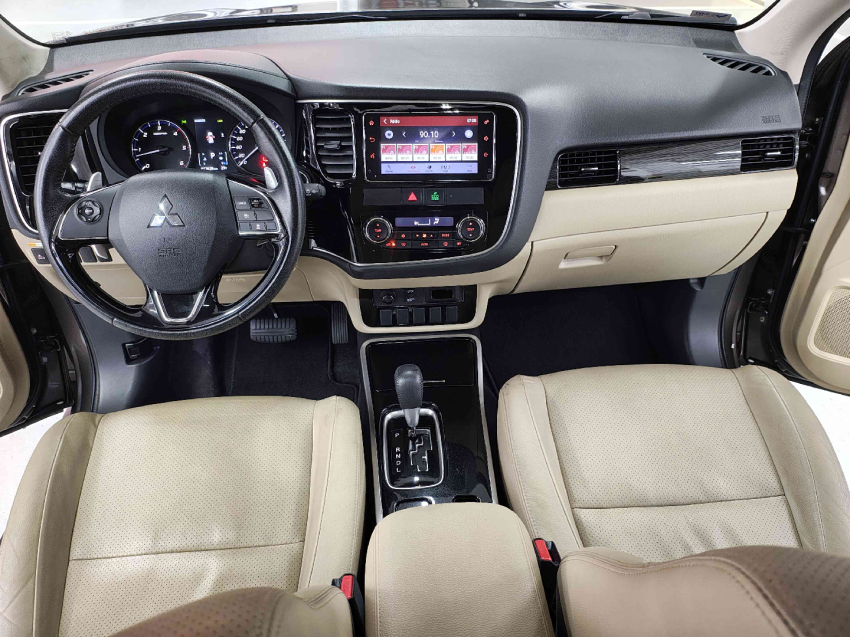 mitsubishi outlander 2.2 4x4 16v diesel 4p automatico 2.0 gasolina 20188