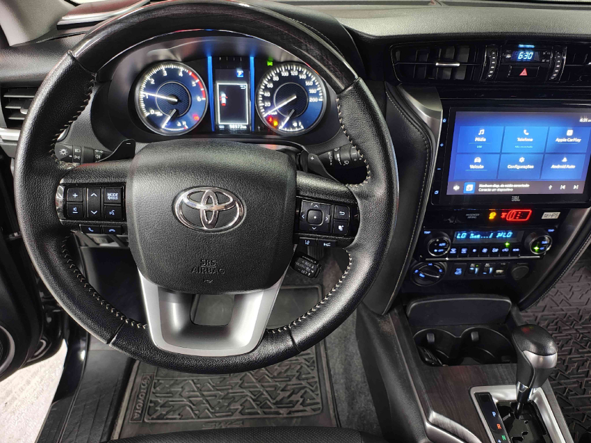 toyota hilux sw4 2.8 d-4d turbo diesel srx 7l 4x4 automatico 4p 20246