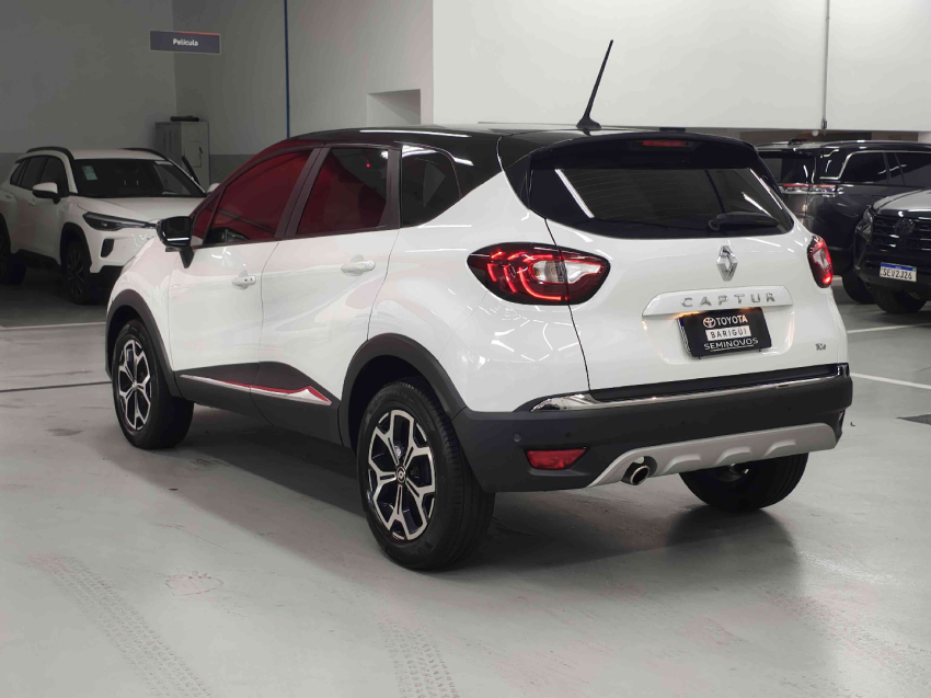 renault captur 1.3 tce flex iconic x-tronic 4p automatico 20223