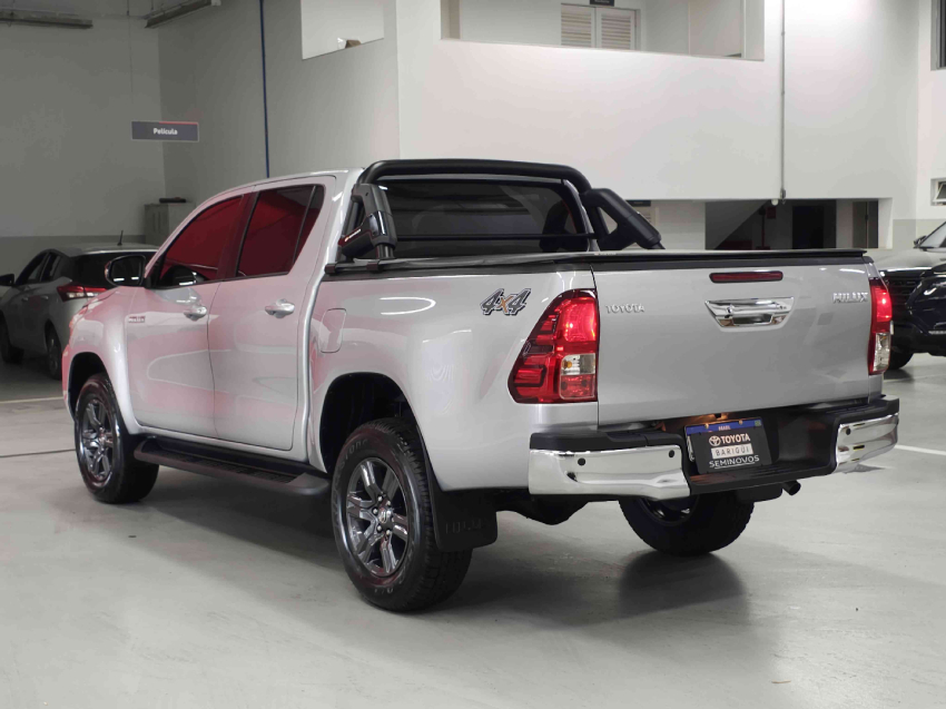 toyota hilux 2.8 d-4d turbo diesel cd sr 4x4 automatico 4p 20253