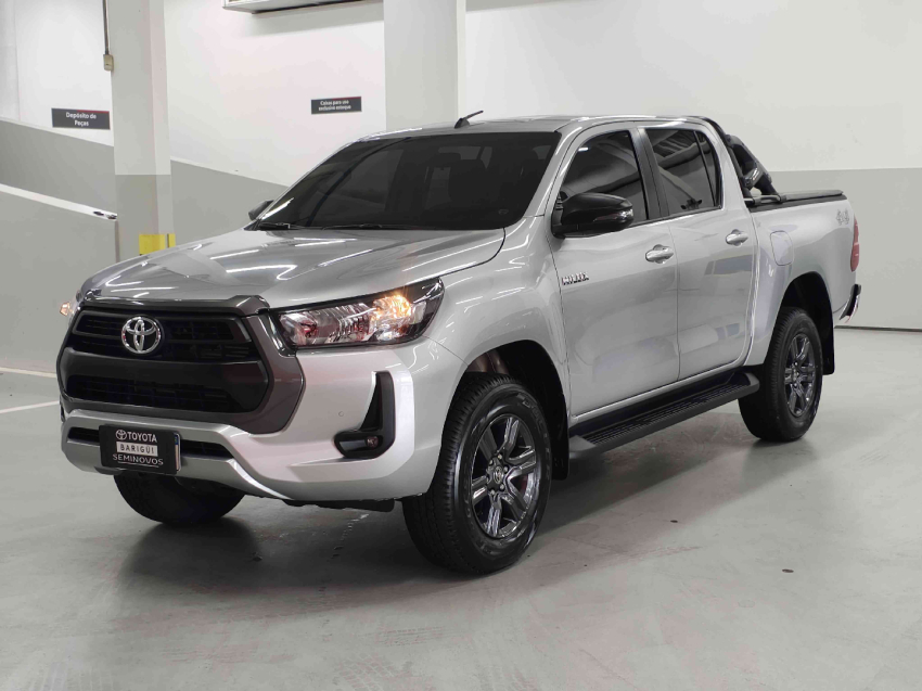 toyota hilux 2.8 d-4d turbo diesel cd sr 4x4 automatico 4p 20252