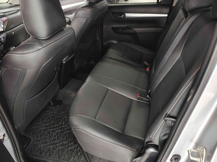 toyota hilux 2.8 d-4d turbo diesel cd sr 4x4 automatico 4p 20257