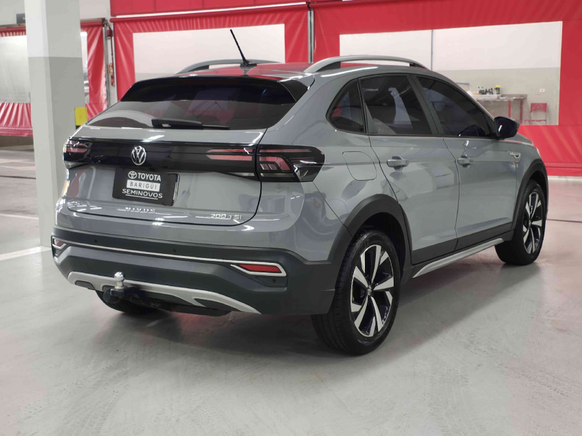 volkswagen nivus 1.0 200 tsi total flex highline automatico 4p 20225