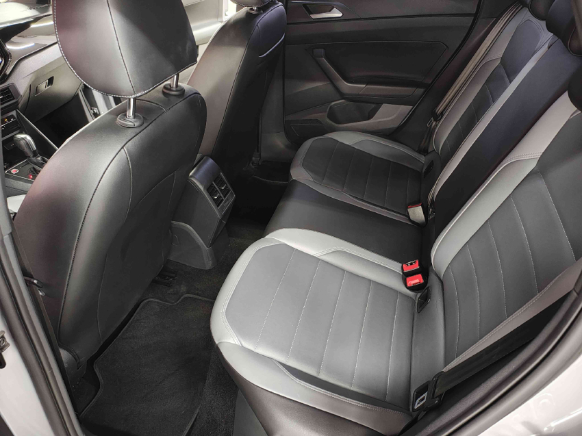 volkswagen nivus 1.0 200 tsi total flex highline automatico 4p 202210