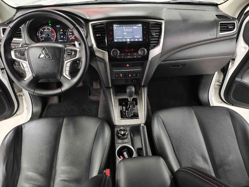 mitsubishi triton 2.4 biturbo diesel hpe-s 4x4 automatico 4p 20246