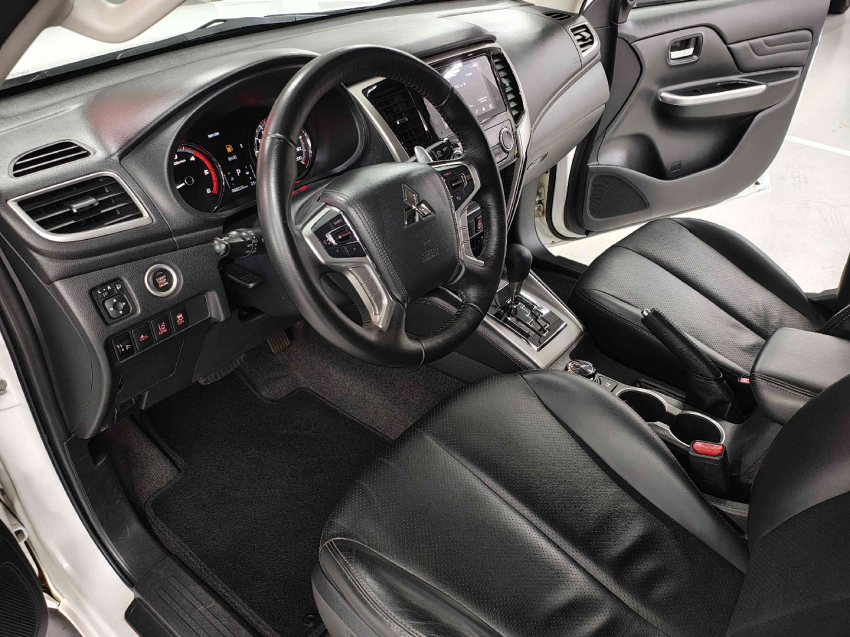 mitsubishi triton 2.4 biturbo diesel hpe-s 4x4 automatico 4p 20249