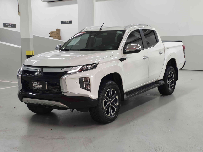 mitsubishi triton 2.4 biturbo diesel hpe-s 4x4 automatico 4p 20242