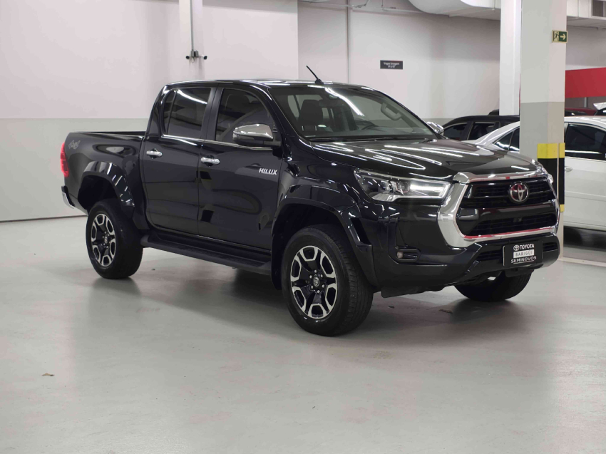 toyota hilux 2.8 d-4d turbo diesel cd srx plus 4x4 automatico 4p 2024