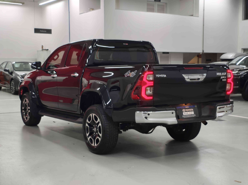 toyota hilux 2.8 d-4d turbo diesel cd srx plus 4x4 automatico 4p 20243