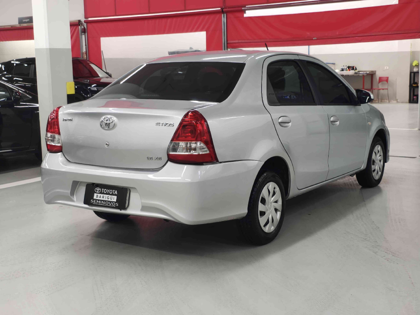 toyota etios 1.5 xs 16v flex 4p manual automatico 20185