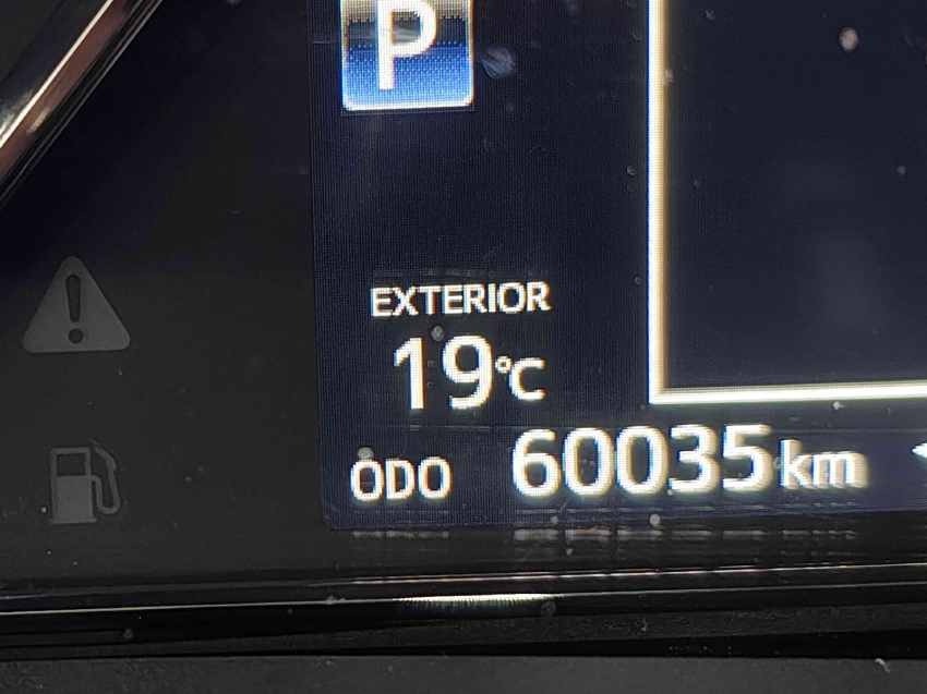 toyota yaris 1.5 16v flex xs connect multidrive 4p automatico 202010