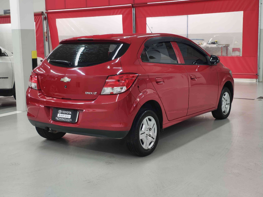 chevrolet onix 1.0 mpfi lt 8v flex 4p manual 20135