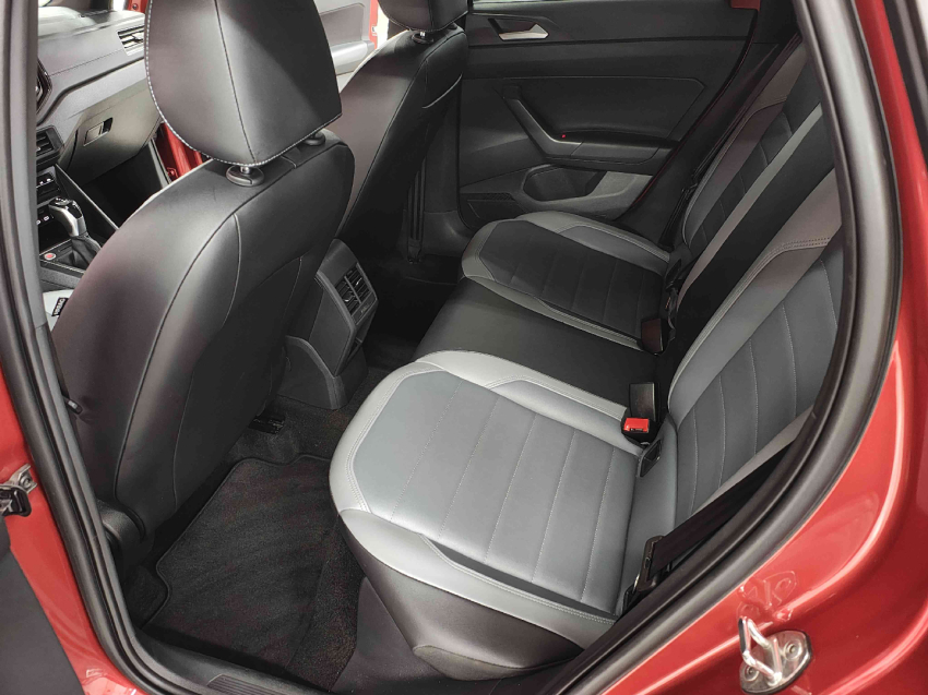 volkswagen nivus 1.0 200 tsi total flex highline automatico 4p 20247