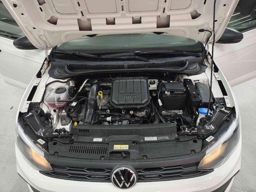 volkswagen polo 1.0 mpi track manual flex 4p automatico 202411