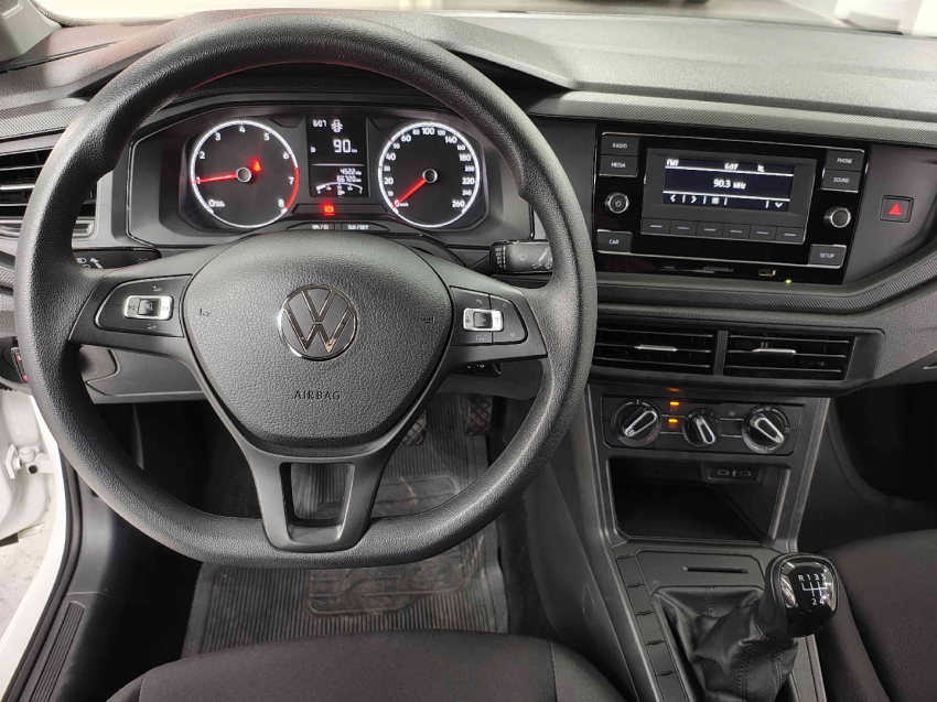 volkswagen polo 1.0 mpi track manual flex 4p automatico 202410