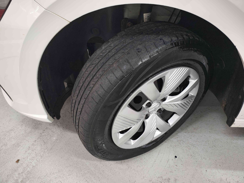 volkswagen polo 1.0 mpi track manual flex 4p automatico 202412