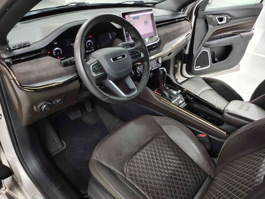 jeep commander 2.0 td380 turbo diesel overland at9 4p automatico 202211