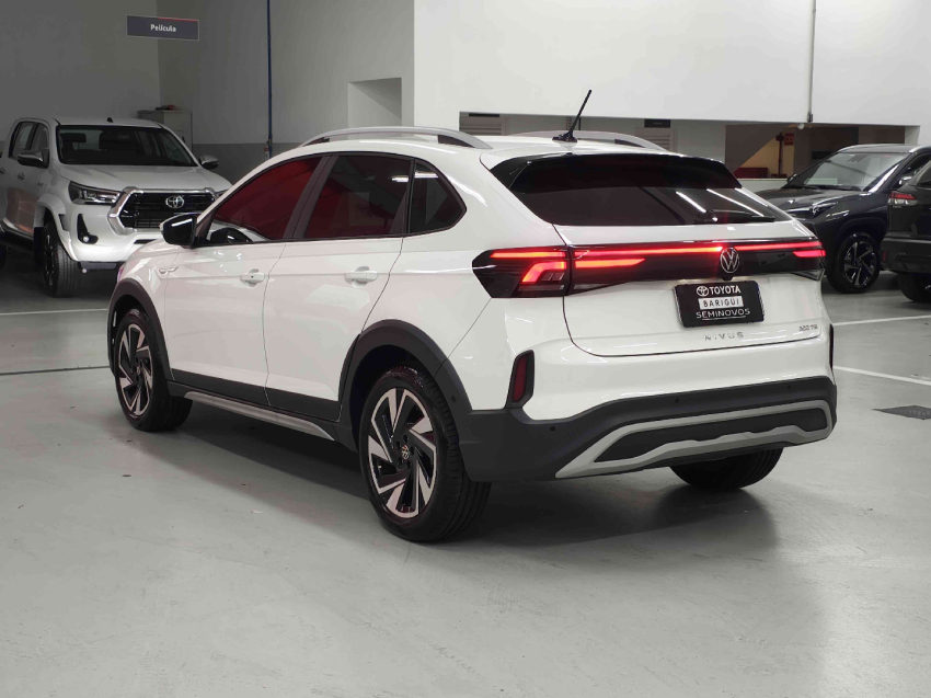 volkswagen nivus 1.0 200 tsi total flex highline automatico 4p 20253