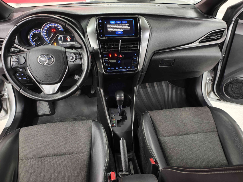 toyota yaris 1.5 16v flex xs connect multidrive 4p automatico 20237