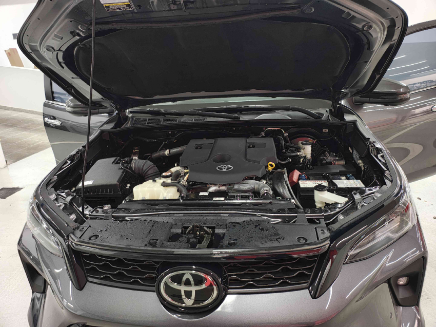 toyota hilux sw4 2.8 d-4d turbo diesel srx platinum 7l 4x4 automatico 4p 202411