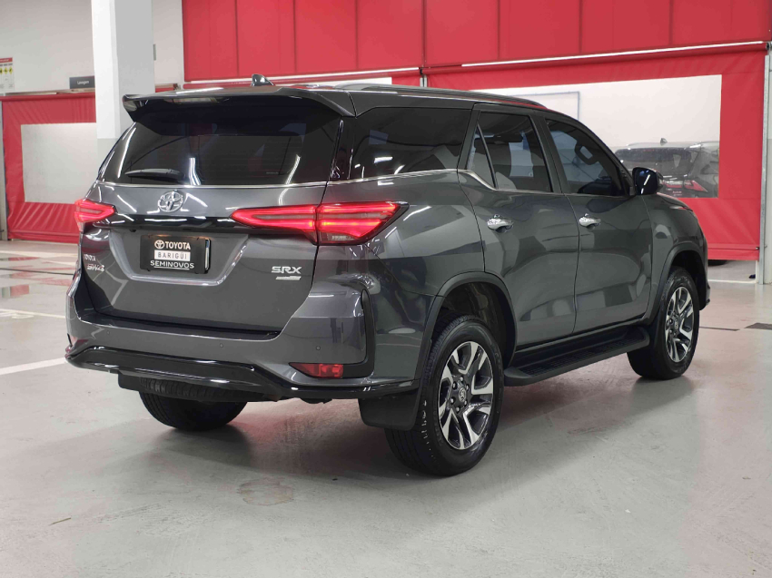 toyota hilux sw4 2.8 d-4d turbo diesel srx platinum 7l 4x4 automatico 4p 20245
