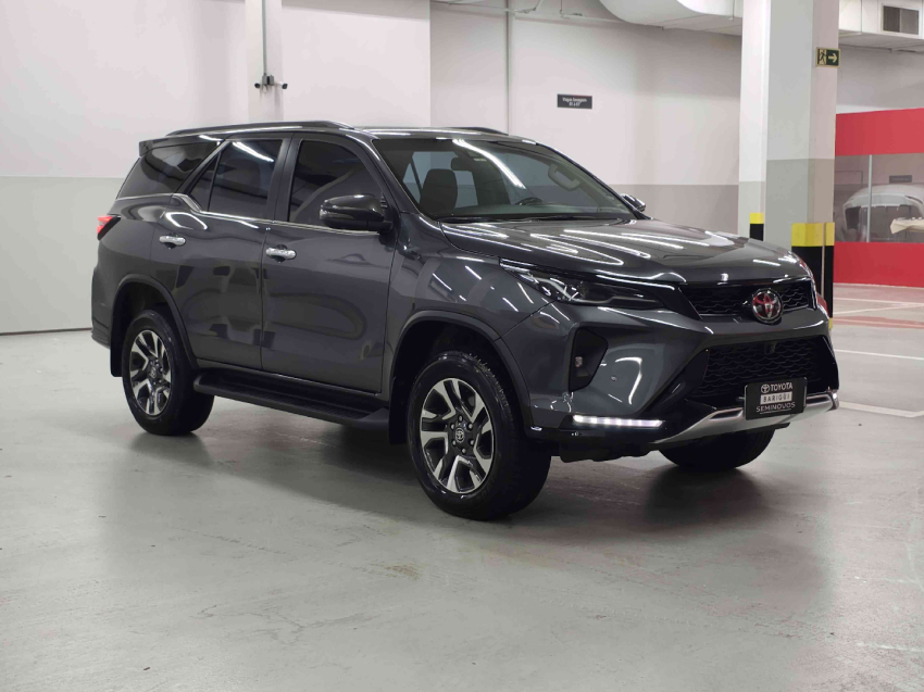 toyota hilux sw4 2.8 d-4d turbo diesel srx platinum 7l 4x4 automatico 4p 2024