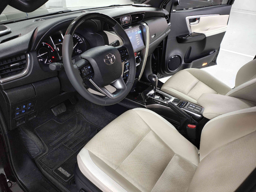 toyota hilux sw4 2.8 d-4d turbo diesel diamond 7l 4x4 automatico 4p 20249