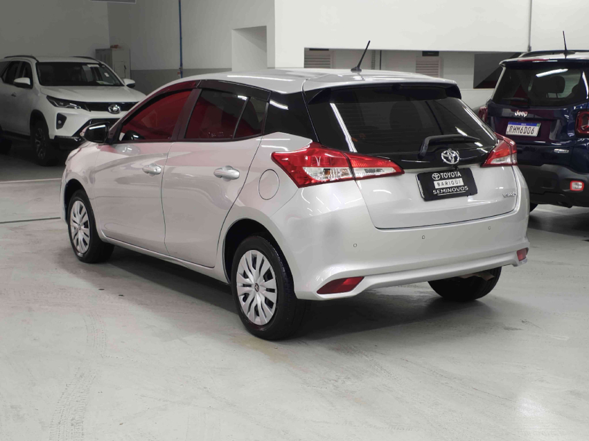 toyota yaris 1.3 16v flex xl live multidrive alcool 4p automatico 20213