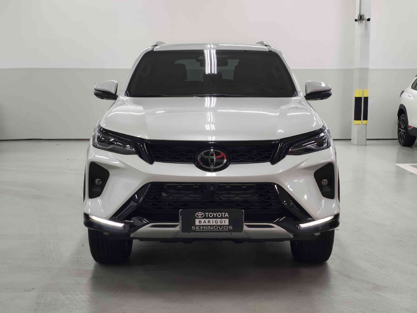 toyota hilux sw4 2.8 d-4d turbo diesel srx platinum 4x4 automatico 4p 20241