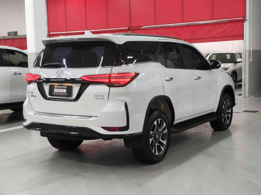 toyota hilux sw4 2.8 d-4d turbo diesel srx platinum 4x4 automatico 4p 20245