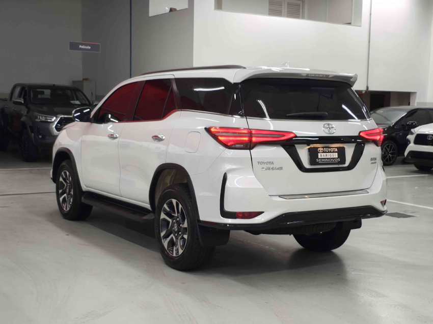 toyota hilux sw4 2.8 d-4d turbo diesel srx platinum 4x4 automatico 4p 20243