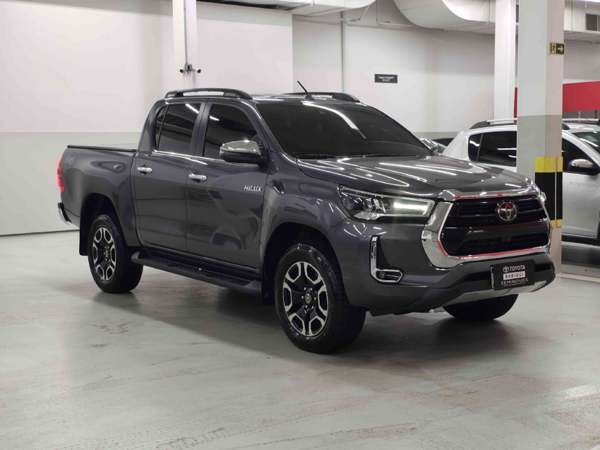 toyota hilux 2.8 d-4d turbo diesel cd srx 4x4 automatico 4p 2022