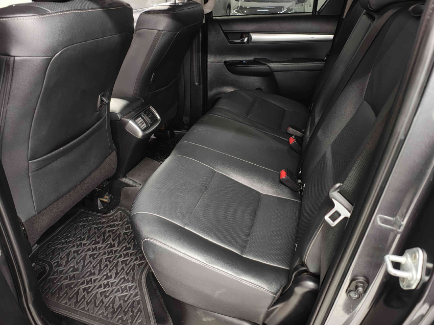 toyota hilux 2.8 d-4d turbo diesel cd srx 4x4 automatico 4p 20226