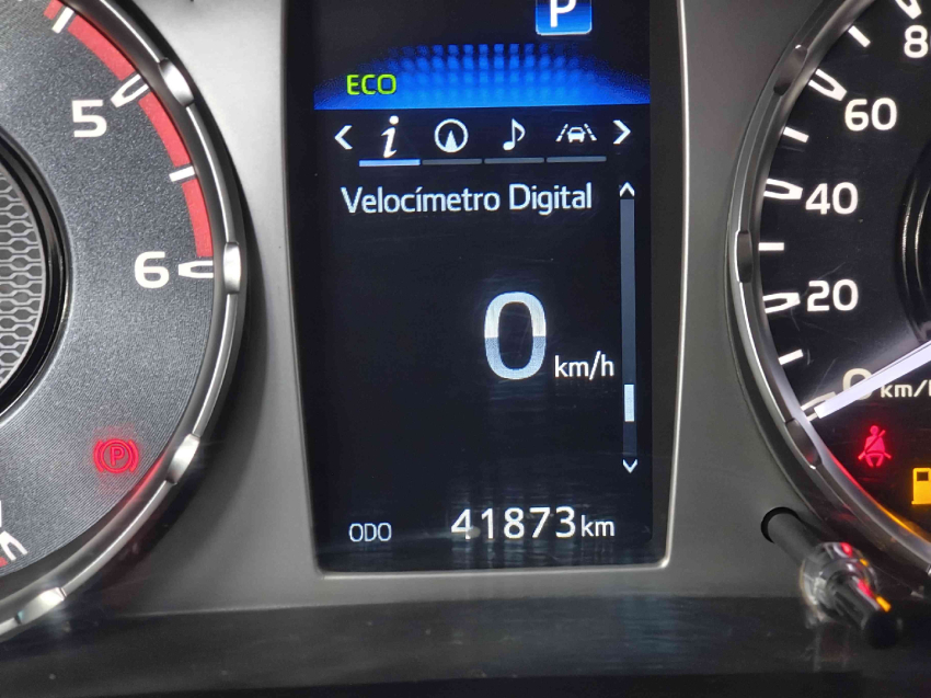 toyota hilux 2.8 d-4d turbo diesel cd srx plus 4x4 automatico 4p 202510