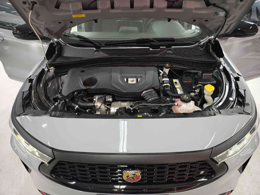fiat fastback 1.3 turbo 270 flex abarth at6 4p automatico 202512