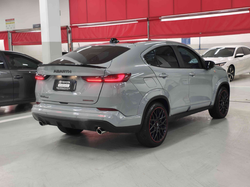 fiat fastback 1.3 turbo 270 flex abarth at6 4p automatico 20255