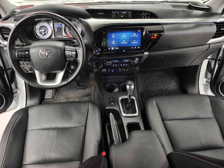 toyota hilux 2.8 d-4d turbo diesel cd srx 4x4 automatico 4p 20257