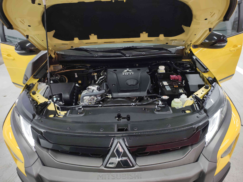 mitsubishi triton 2.4 biturbo diesel cd gls 4x4 automatico 4p 202414