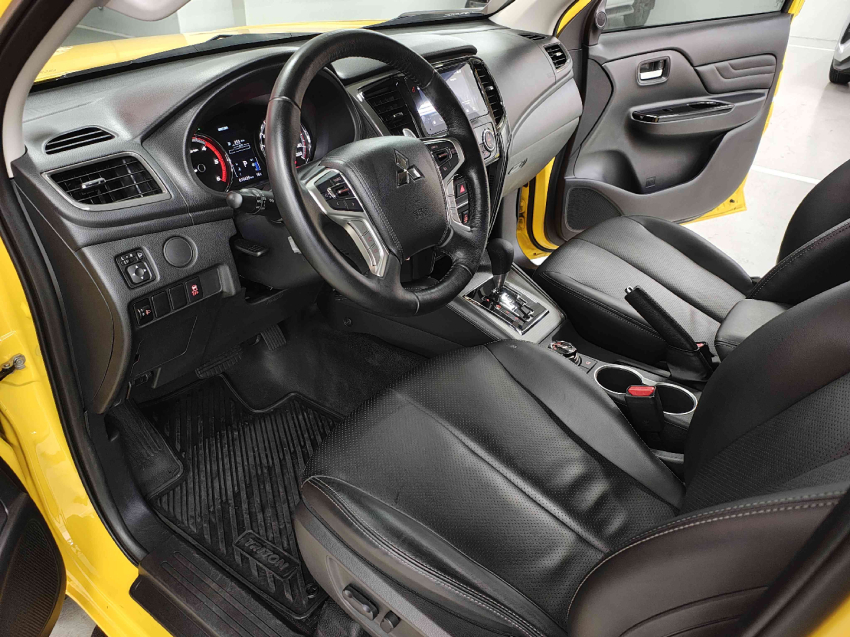 mitsubishi triton 2.4 biturbo diesel cd gls 4x4 automatico 4p 202411