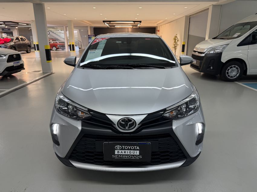 toyota yaris flex automatico 20251