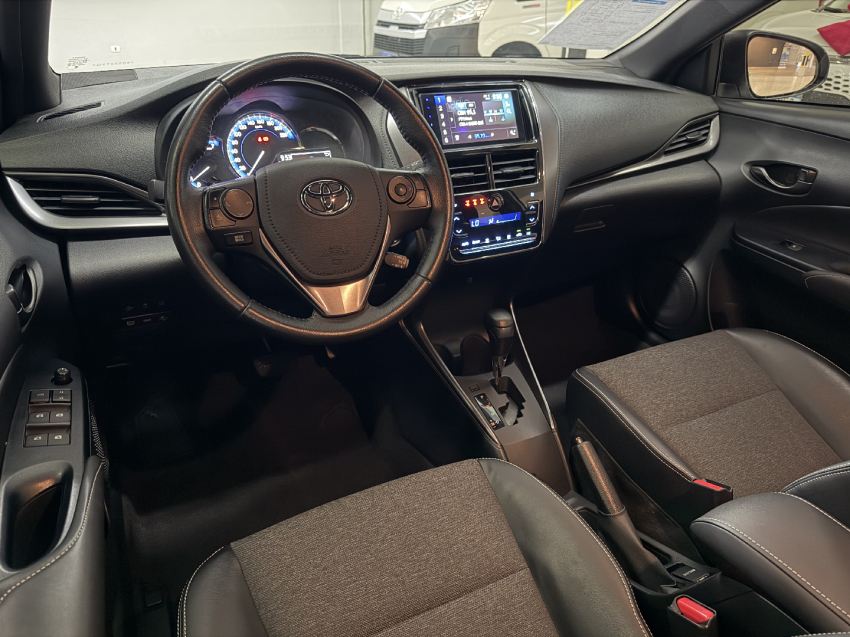 toyota yaris flex automatico 20259