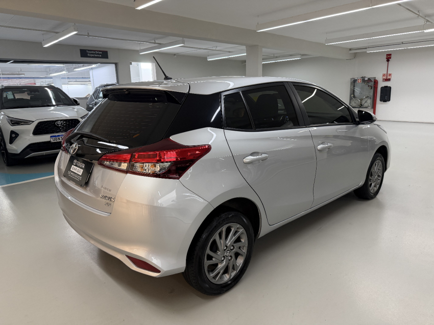 toyota yaris flex automatico 20255