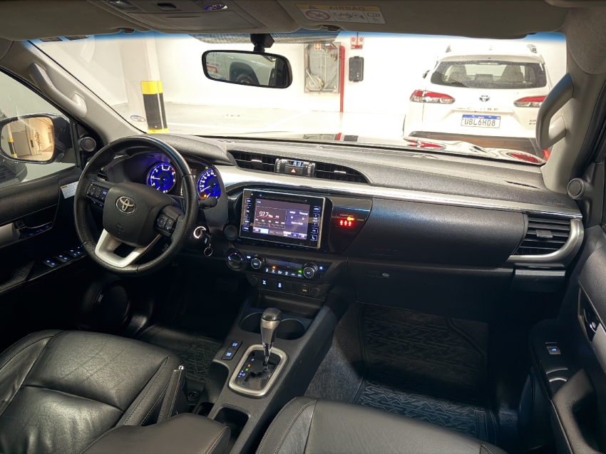 toyota hilux 2.8 srv 4x4 cd 16v diesel 4p automatico 2.7 20176